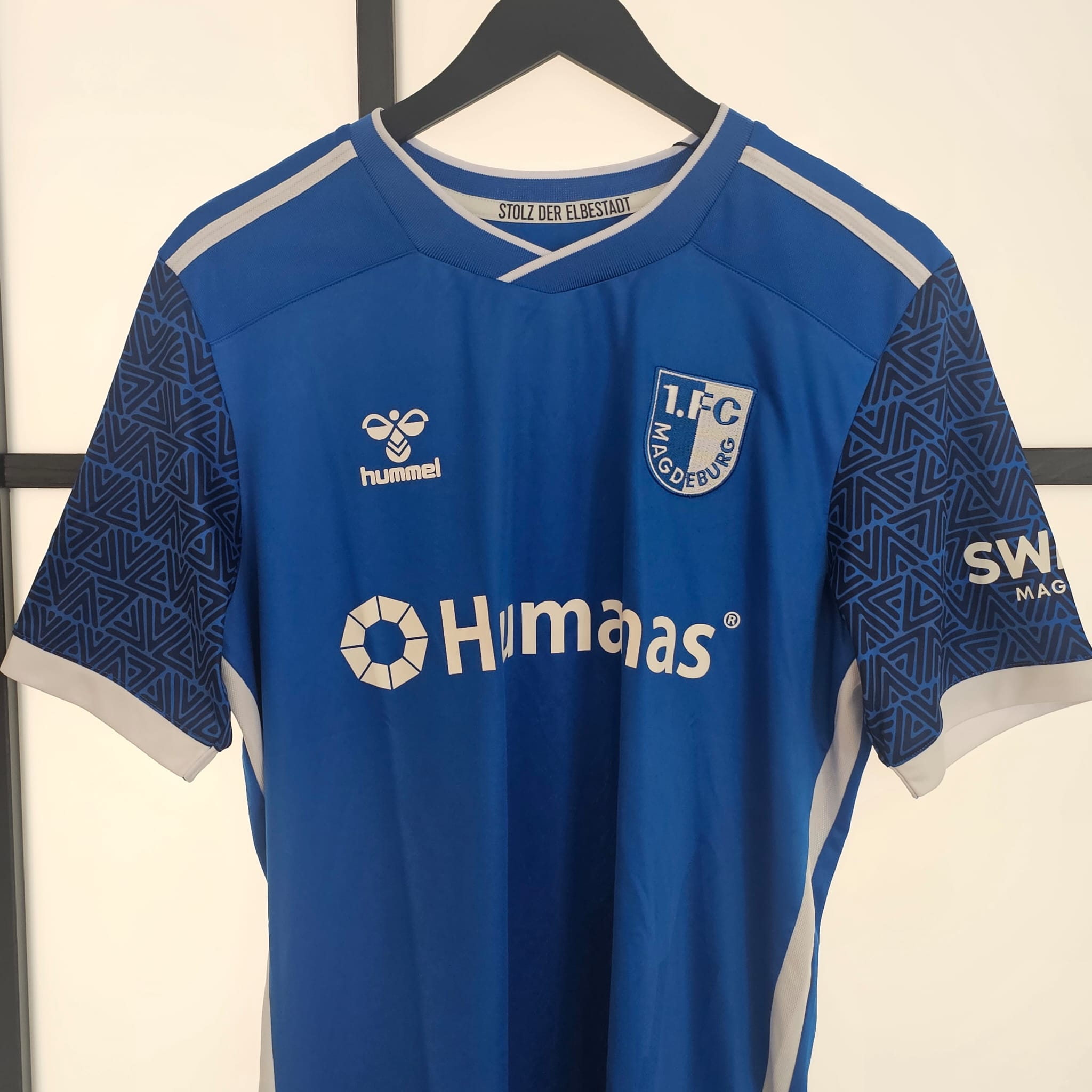 1. FC Magdeburg Heimtrikot 2024/2025 – Stolz in Blau und Weiß