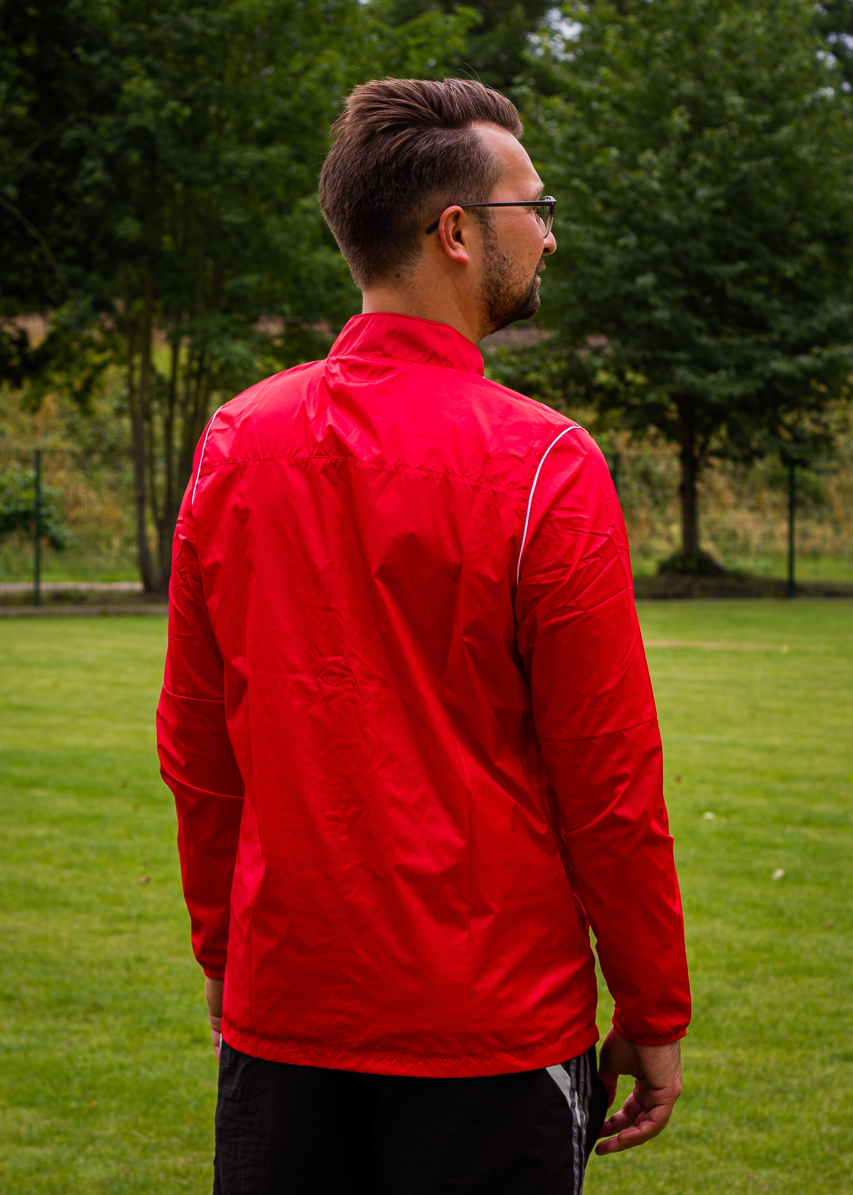 NIKE Park 20 Regenjacke Herren – Dein Schutz bei Wind und Wetter